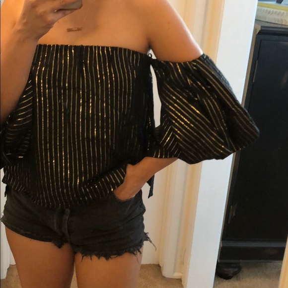 Black and gold stripe puff sleeve tube top - Picture 2 of 4